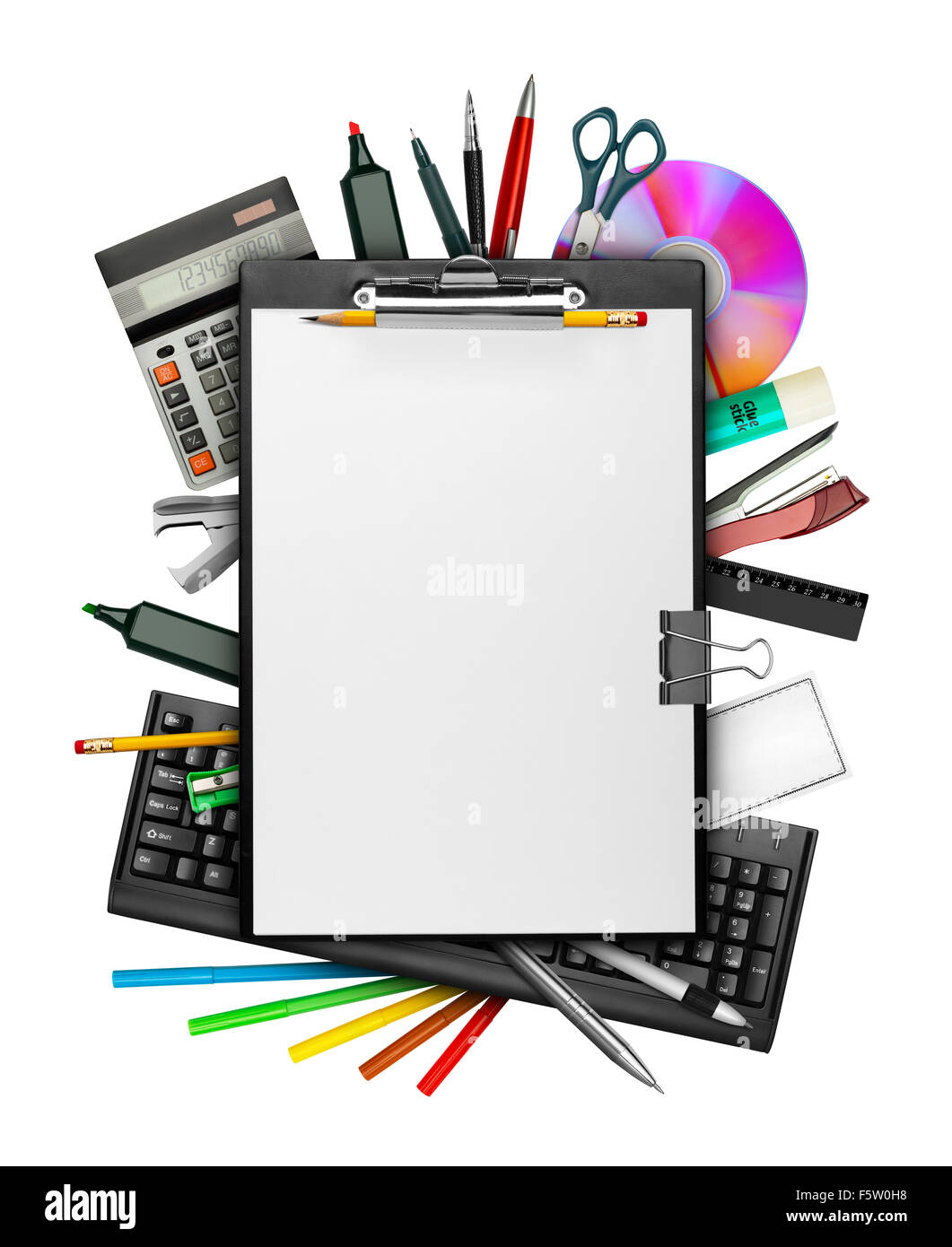 Serie di articoli di cartoleria con appunti sulla cima isolata su bianco Foto Stock