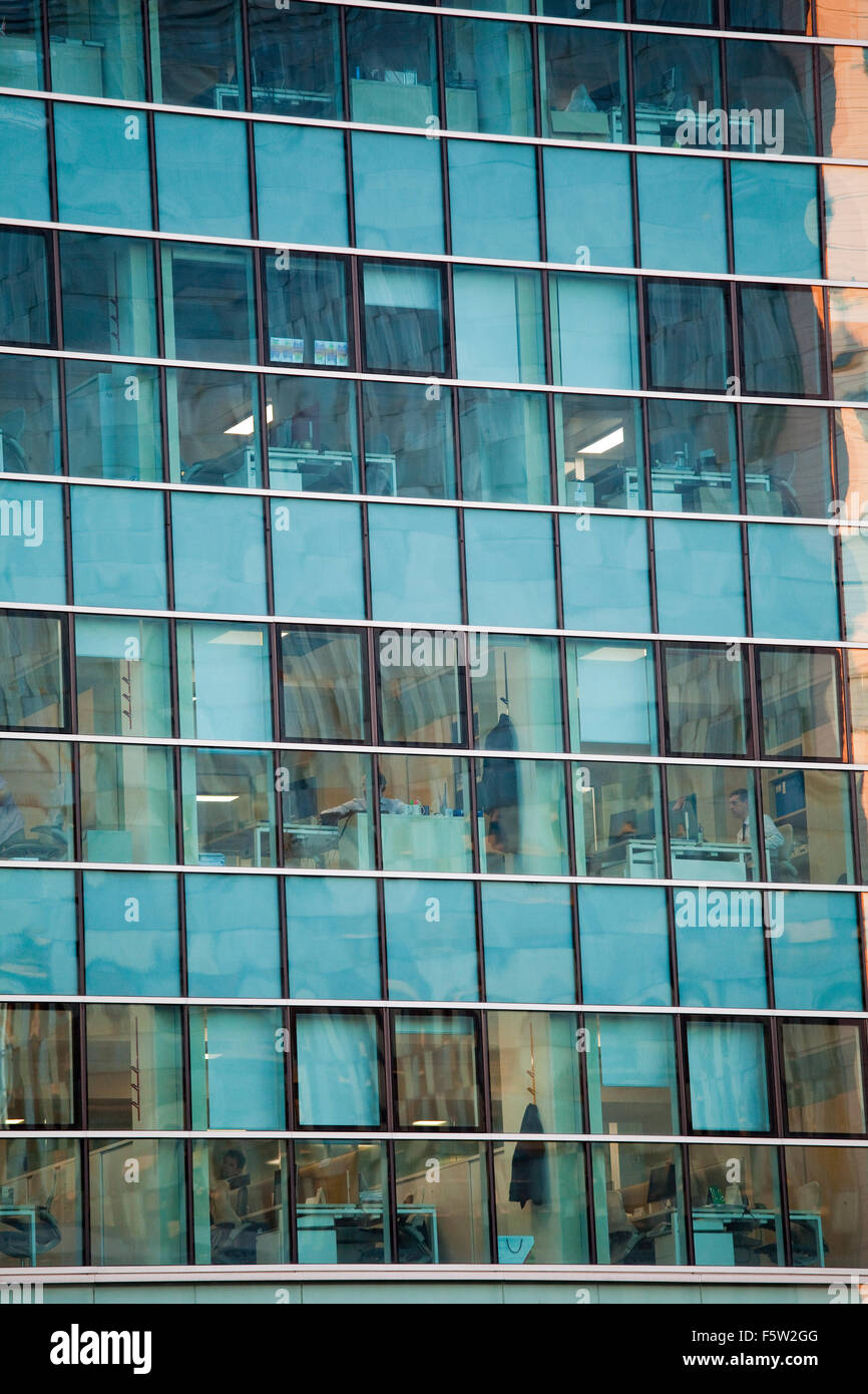 Uffici in un grattacielo di Porta Nuova a Milano,Italia Foto Stock