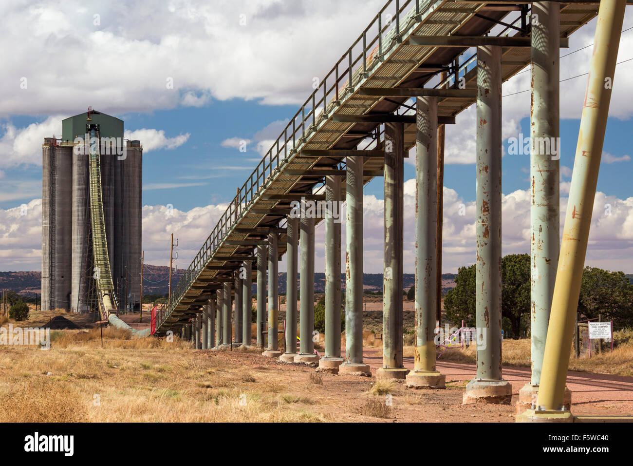Kayenta, Arizona - un impianto di caricamento per Peabody Coal Kayenta miniera. Foto Stock