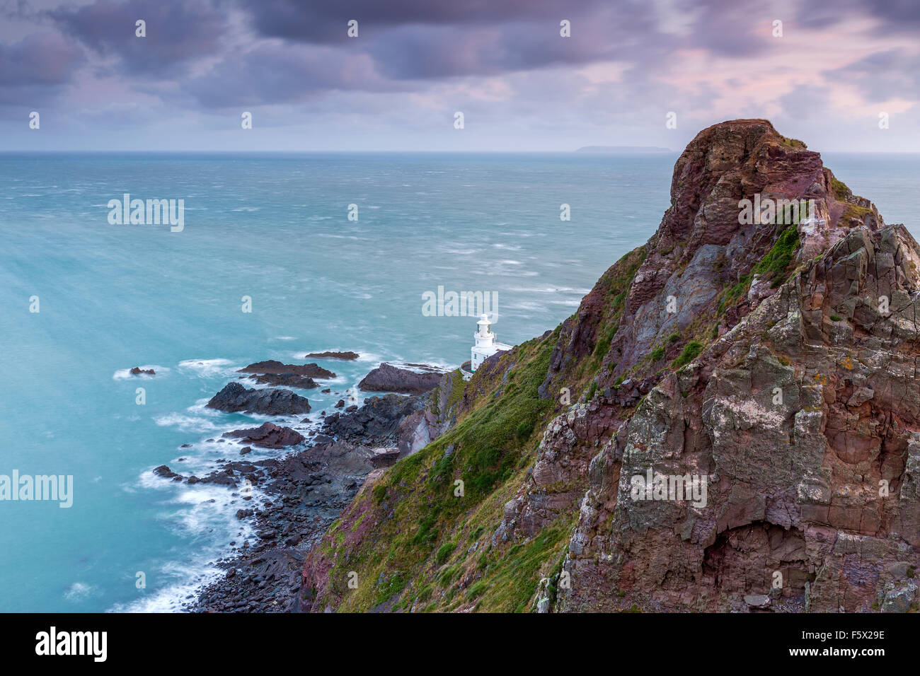 Hartland Point Lighthouse, North Devon, Inghilterra, Regno Unito, Europa. Foto Stock