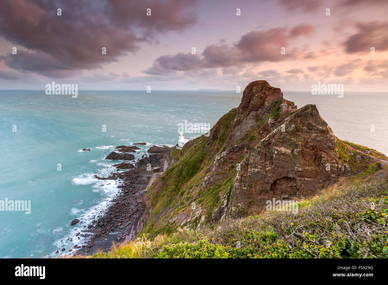 Hartland Point Lighthouse, North Devon, Inghilterra, Regno Unito, Europa. Foto Stock