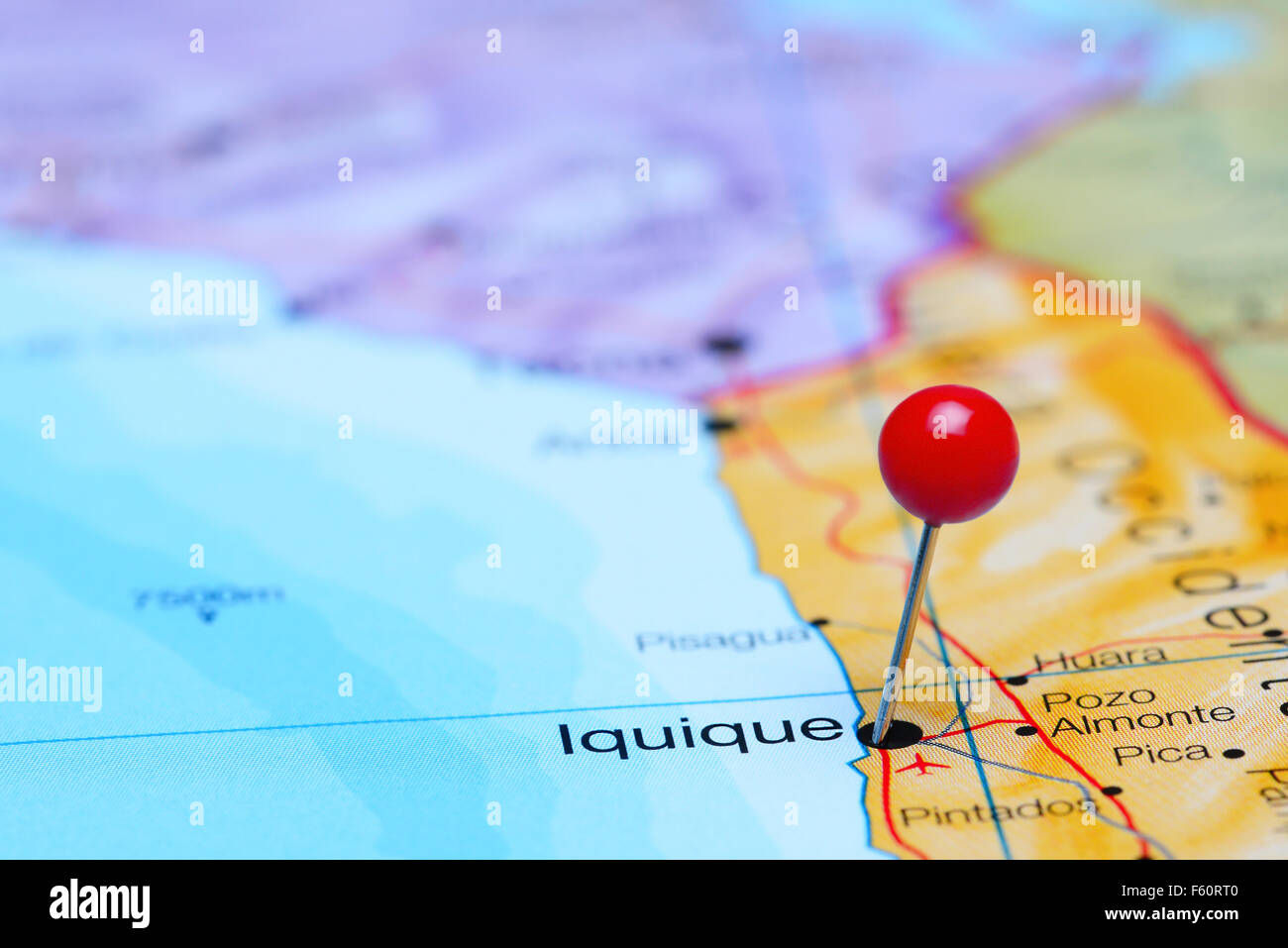 Iquique imperniata su una mappa del Cile Foto Stock
