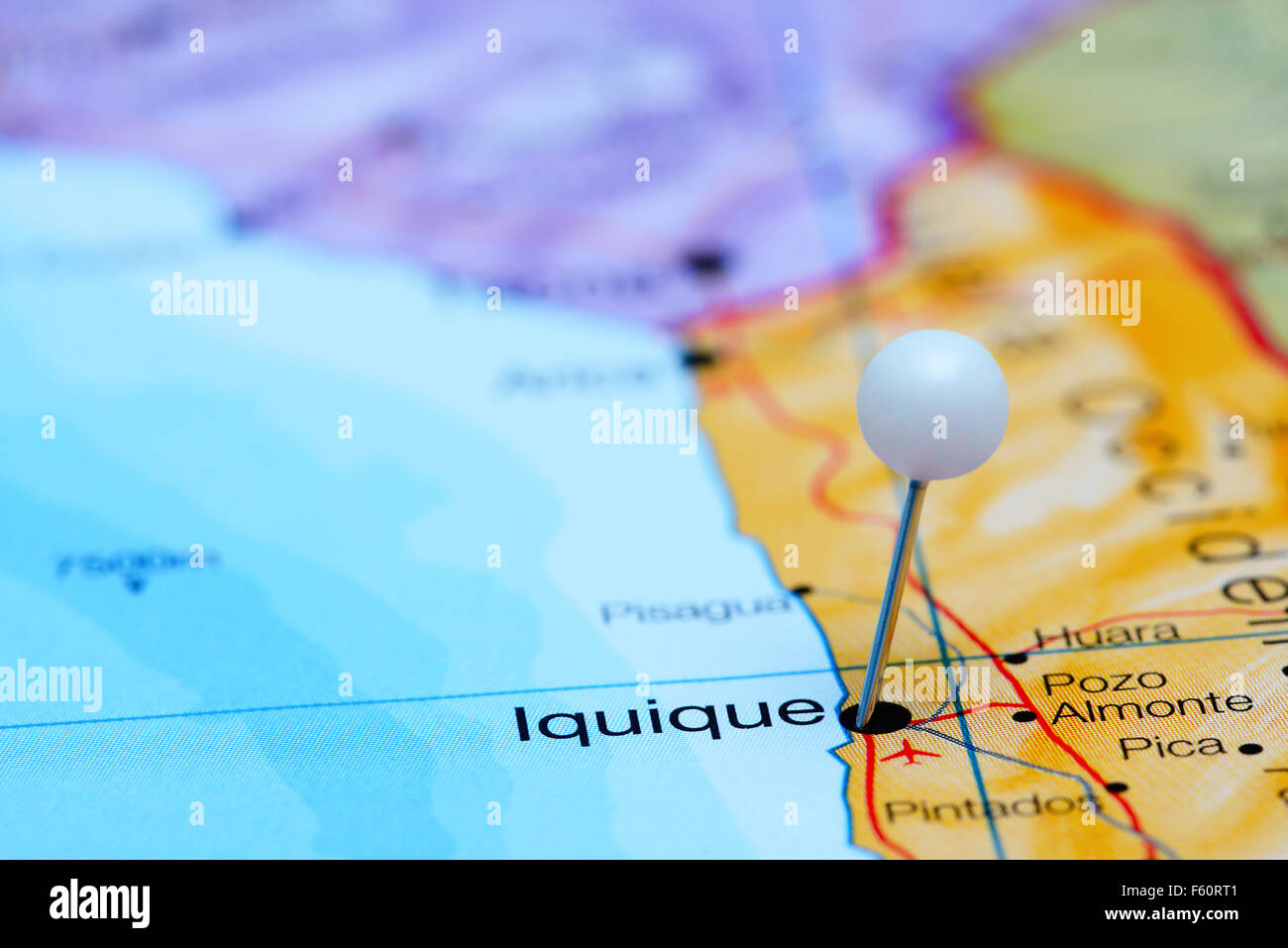 Iquique imperniata su una mappa del Cile Foto Stock