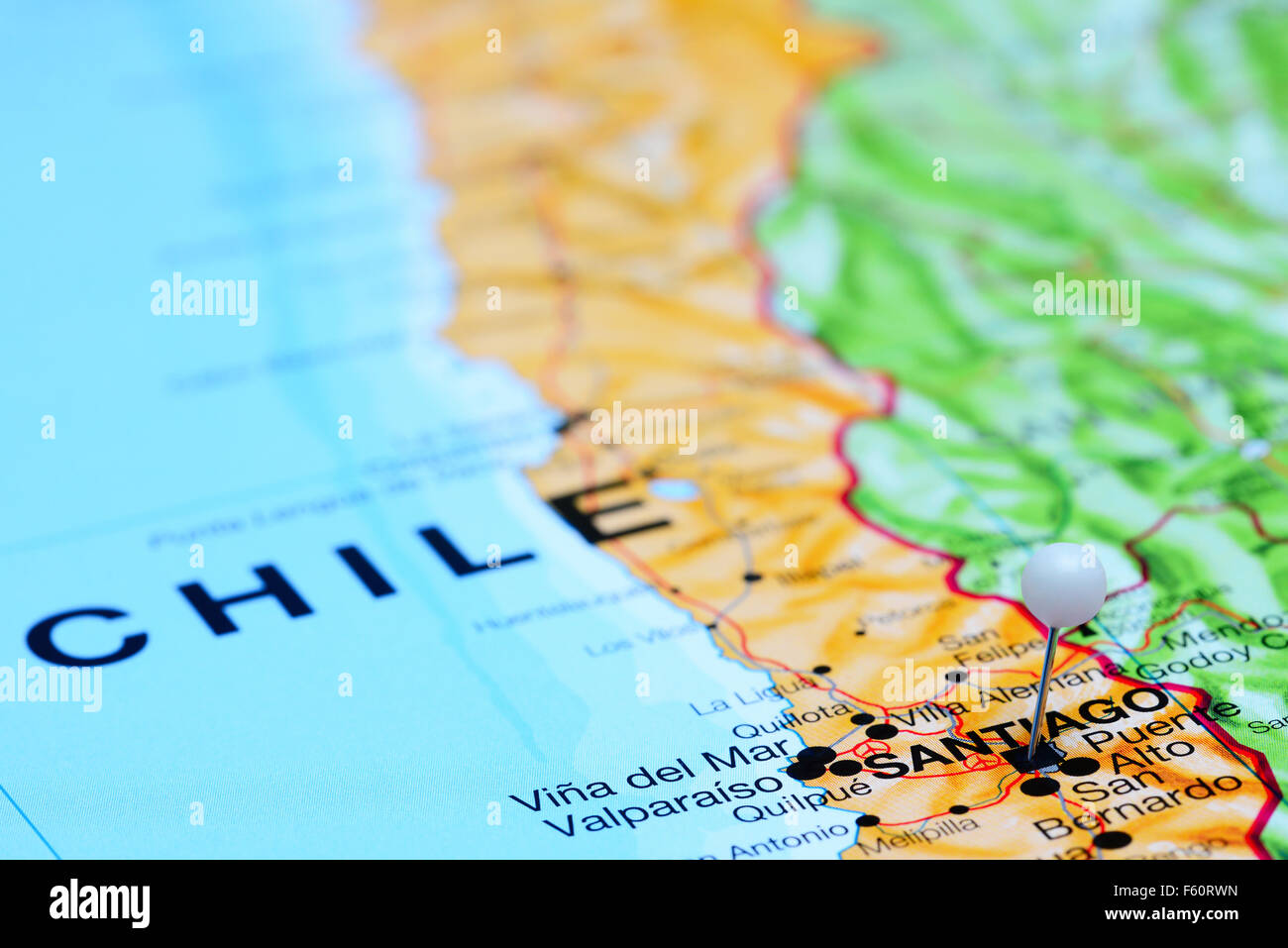 Santiago imperniata su una mappa del Cile Foto Stock