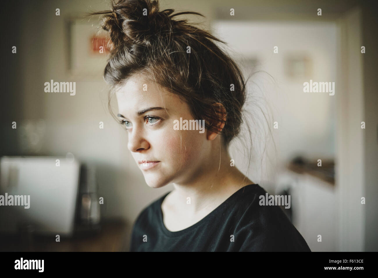 Capo spalla e la fotografia di una donna, adolescente caucasica Foto Stock