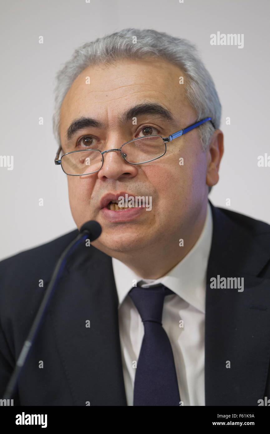 Fatih Birol, Direttore esecutivo dell'Agenzia internazionale dell energia, intervenendo al World Energy Outlook conference, London, Regno Unito Foto Stock