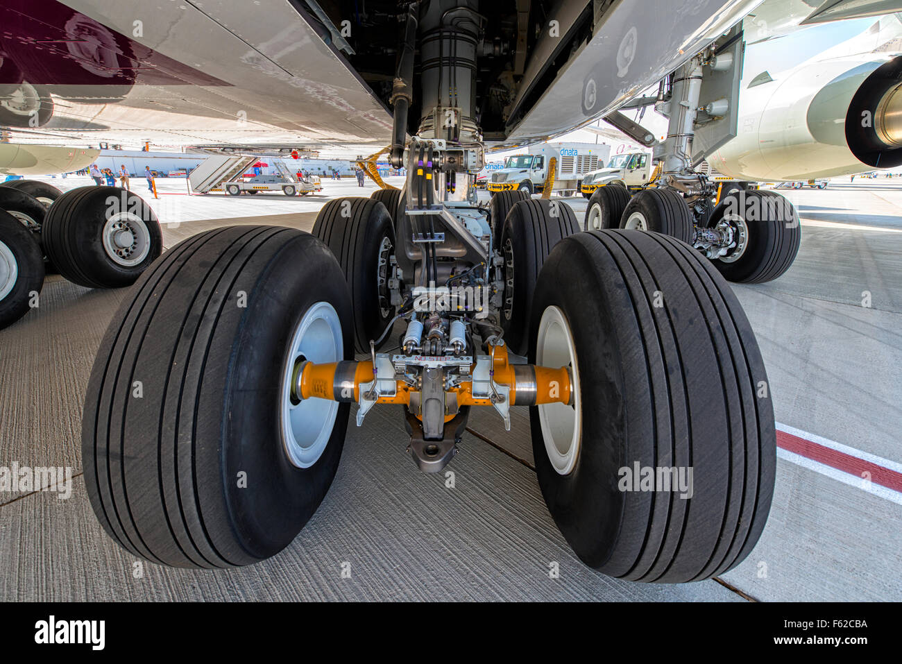 Atterraggio su Airbus A380 a Dubai Air Show 2015 a Dubai, Emirati arabi uniti Foto Stock