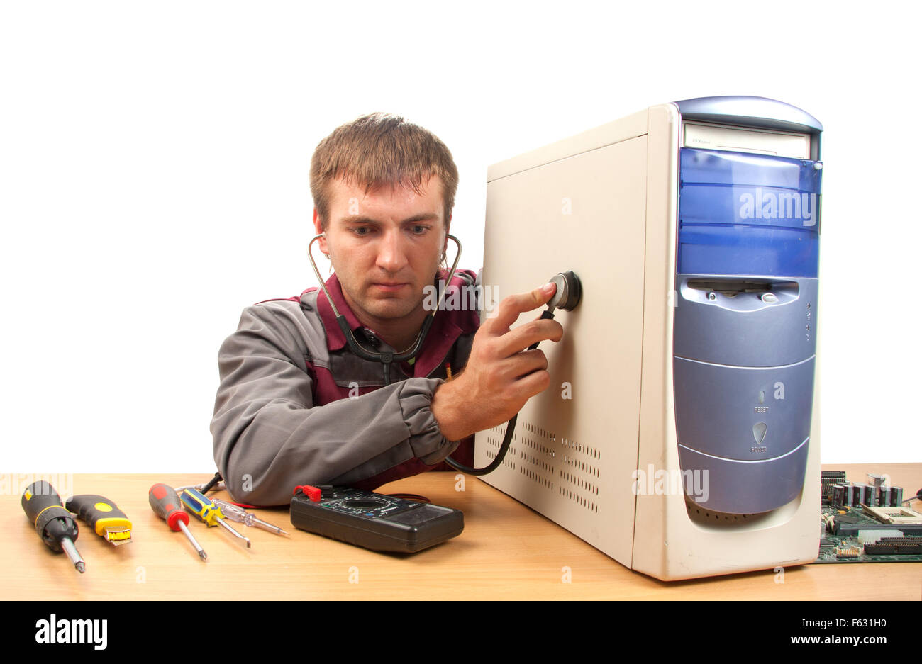 Computer Support Engineer. Isolato su bianco Foto Stock