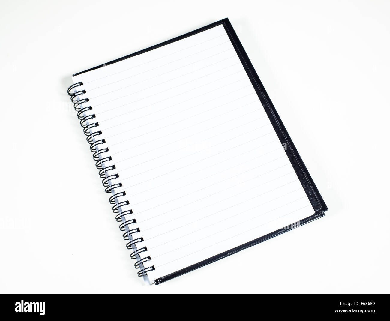 Il notebook nero con carta tracciate Foto Stock