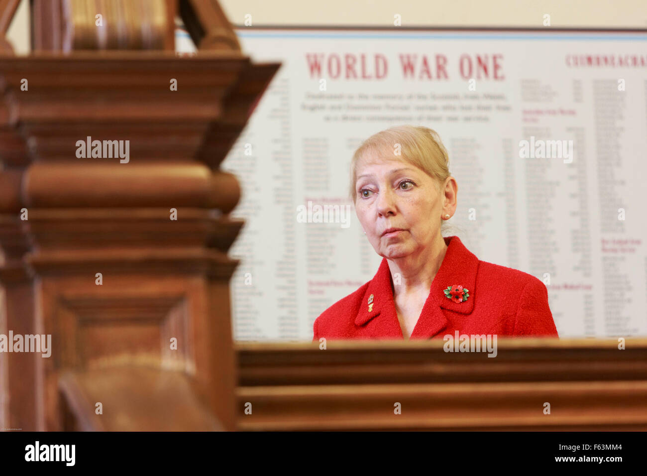 Edinburgh, Regno Unito. 11 novembre. Memorial allo scozzese, irlandese, Gallese, inglese e il dominio delle forze di infermieri che hanno perso la loro vita come conseguenza diretta dei loro servizi di guerra. Foto di Yvonne McEwen, direttore di progetto, Scozia la guerra. Pak@ Mera/Alamy Live News. Foto Stock