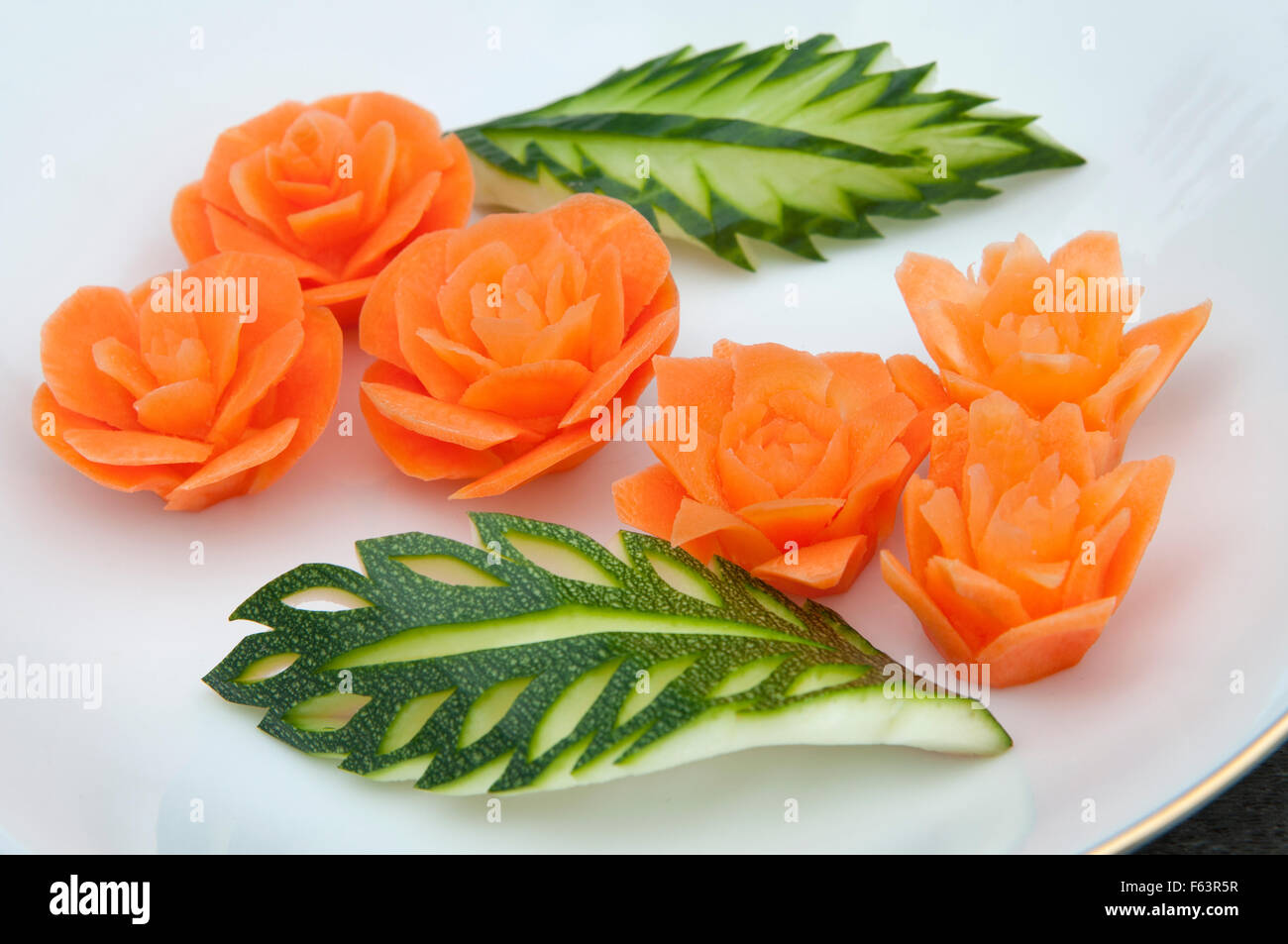 Intaglio verdure immagini e fotografie stock ad alta risoluzione - Alamy