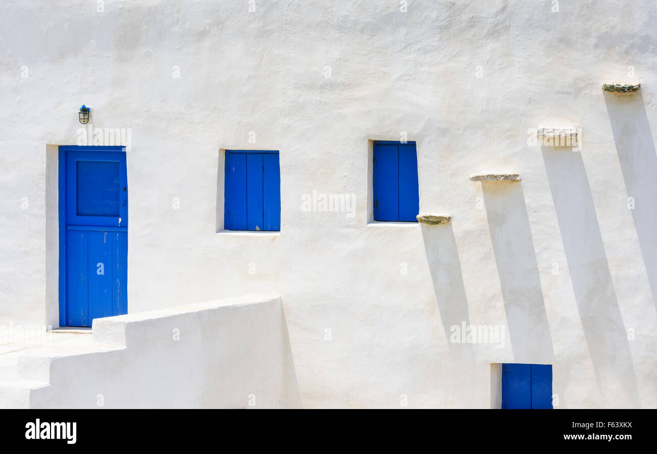 Dettaglio di un bianco lavato casa sulla isola di Sifnos, Cicladi Grecia Foto Stock