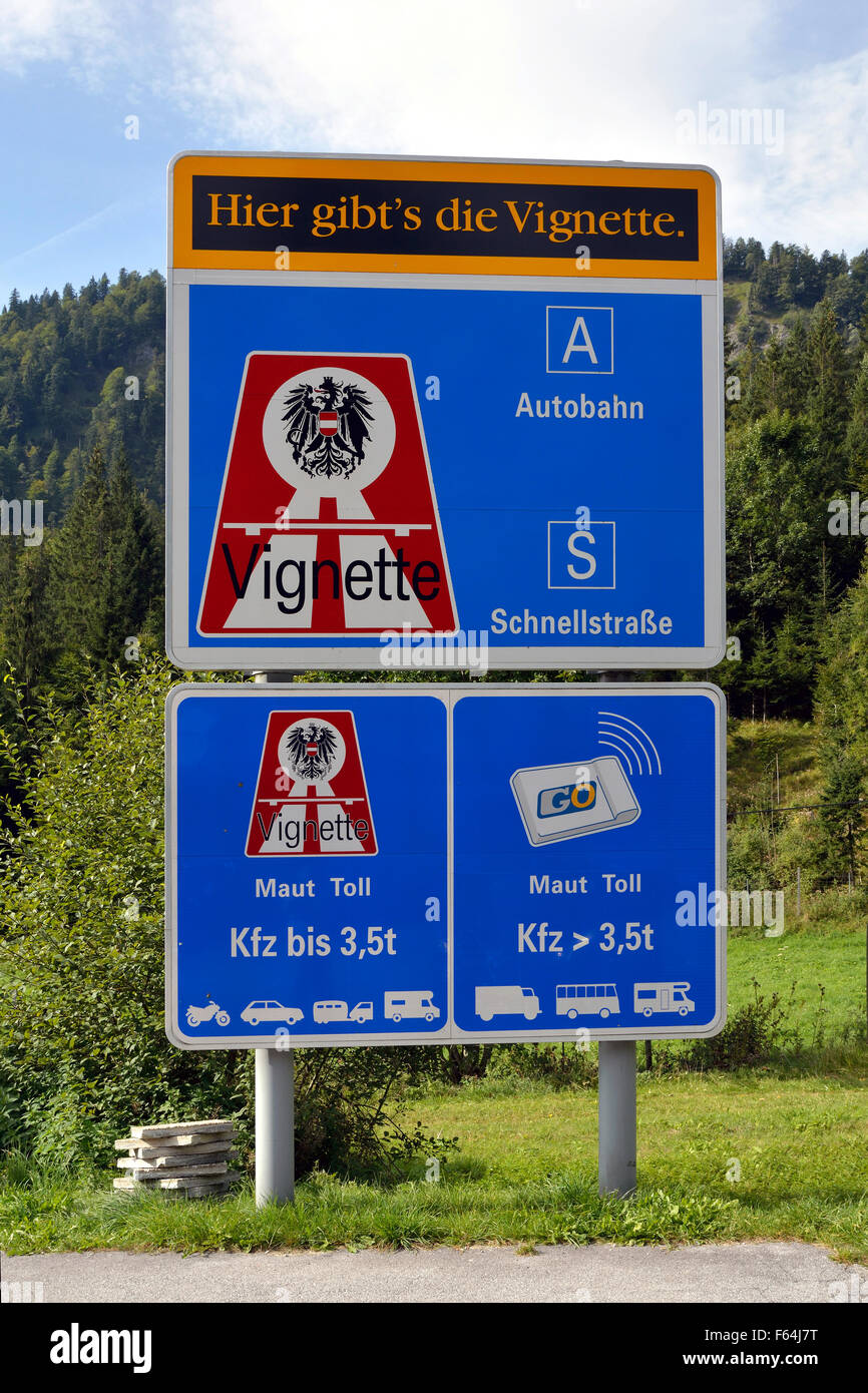 Segno posto con riferimento al dovere di vignette su autostrade in Austria. Foto Stock