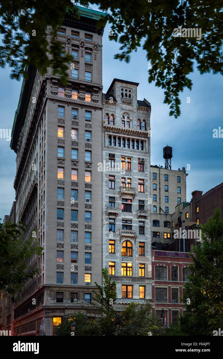 Di sera presto vista del Decker edificio e le sue intricate facciata in cotto, Union Square, Manhattan New York City Foto Stock