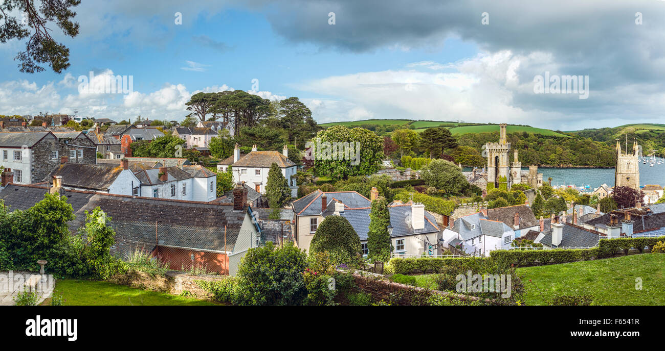 Vista panoramica sulla città vecchia di Fowey, Cornovaglia, Inghilterra, Regno Unito Foto Stock