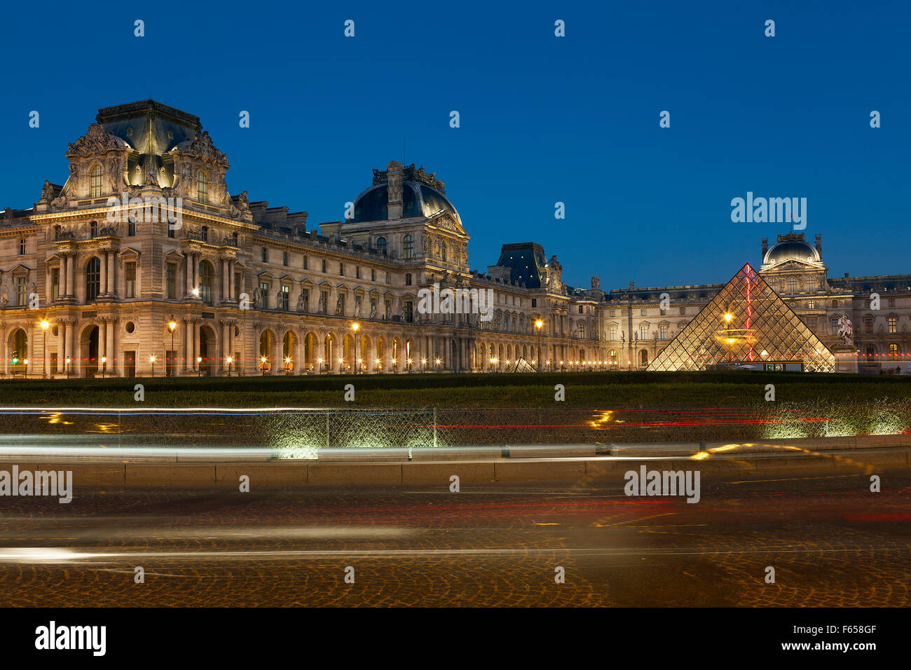 Il museo del Louvre, Parigi, Ile-de-France, Francia Foto Stock
