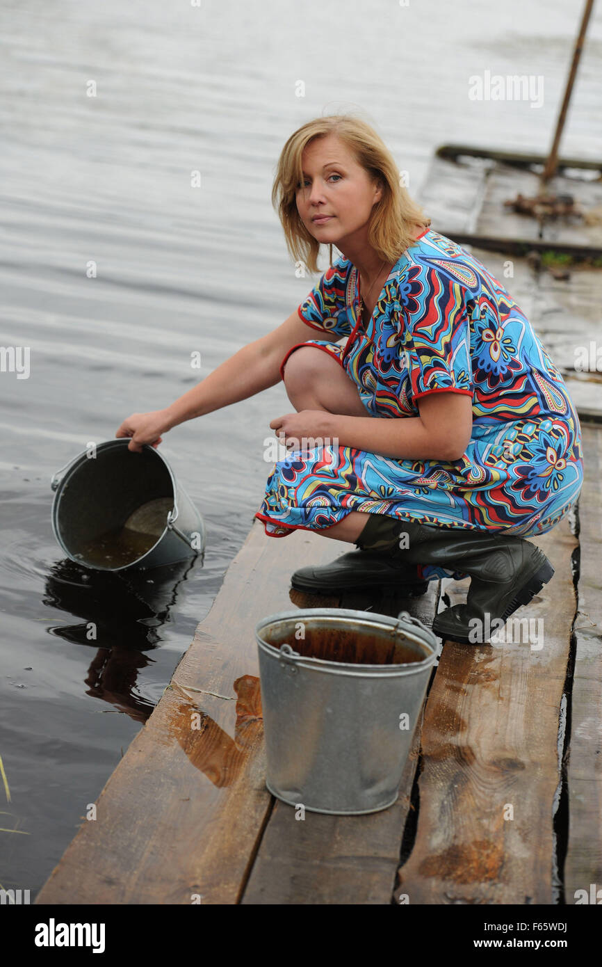 Belye nochi pochtalona Alekseya Tryapitsyna Il postino di notti bianche  Anno : 2014 Russia Direttore : Andrei Konchalovsky Irina Ermolova Foto  stock - Alamy