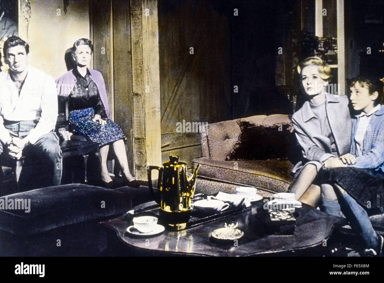 Gli uccelli Anno : 1963 - USA Direttore : Alfred Hitchcock Rod Taylor, Jessica Tandy, Tippi Hedren, Foto Stock