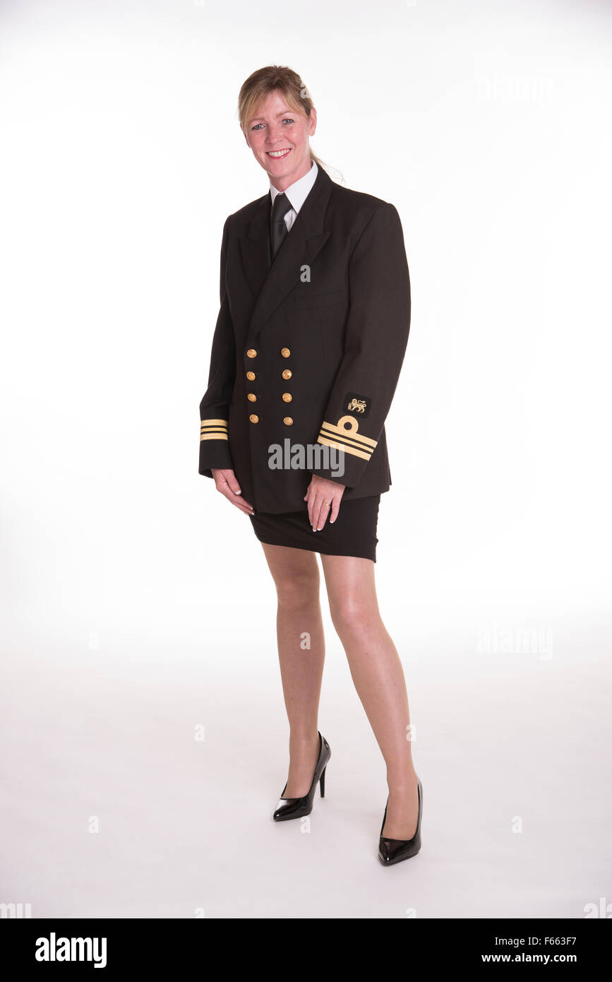Femmina comandante Lt naval officer in uniforme Foto Stock