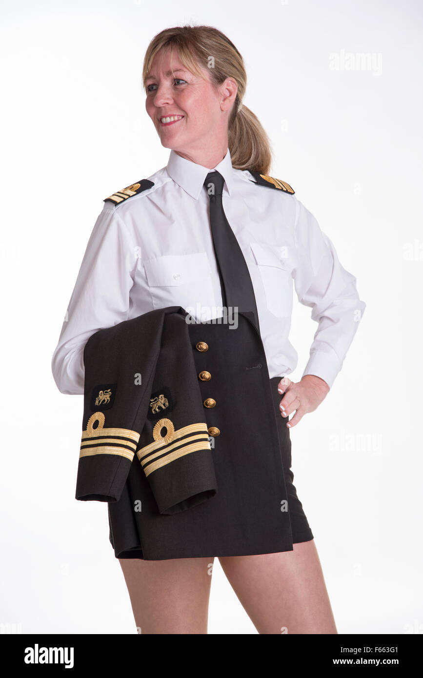 Femmina comandante Lt naval officer in uniforme Foto Stock