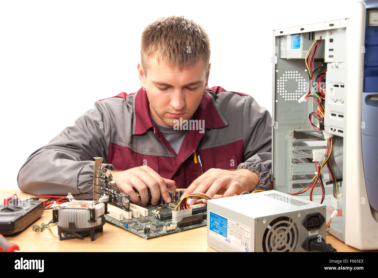 Computer Support Engineer. Isolato su bianco Foto Stock