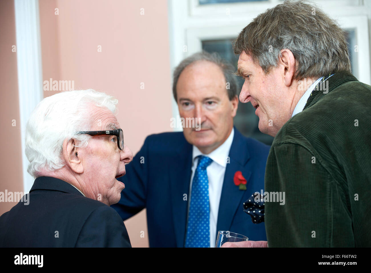 Barry Cryer, Charles Moore & Jeremy Lewis al oldie pranzo letterario 10-11-15 Foto Stock