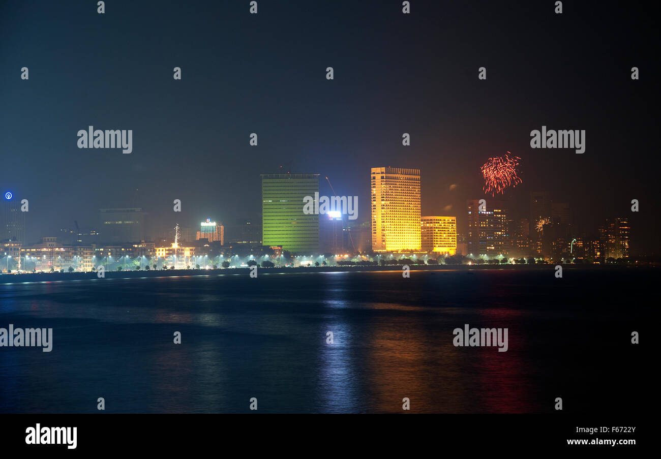 L immagine del fuoco lavora al Marine Drive è stata presa in Mumbai, India Foto Stock