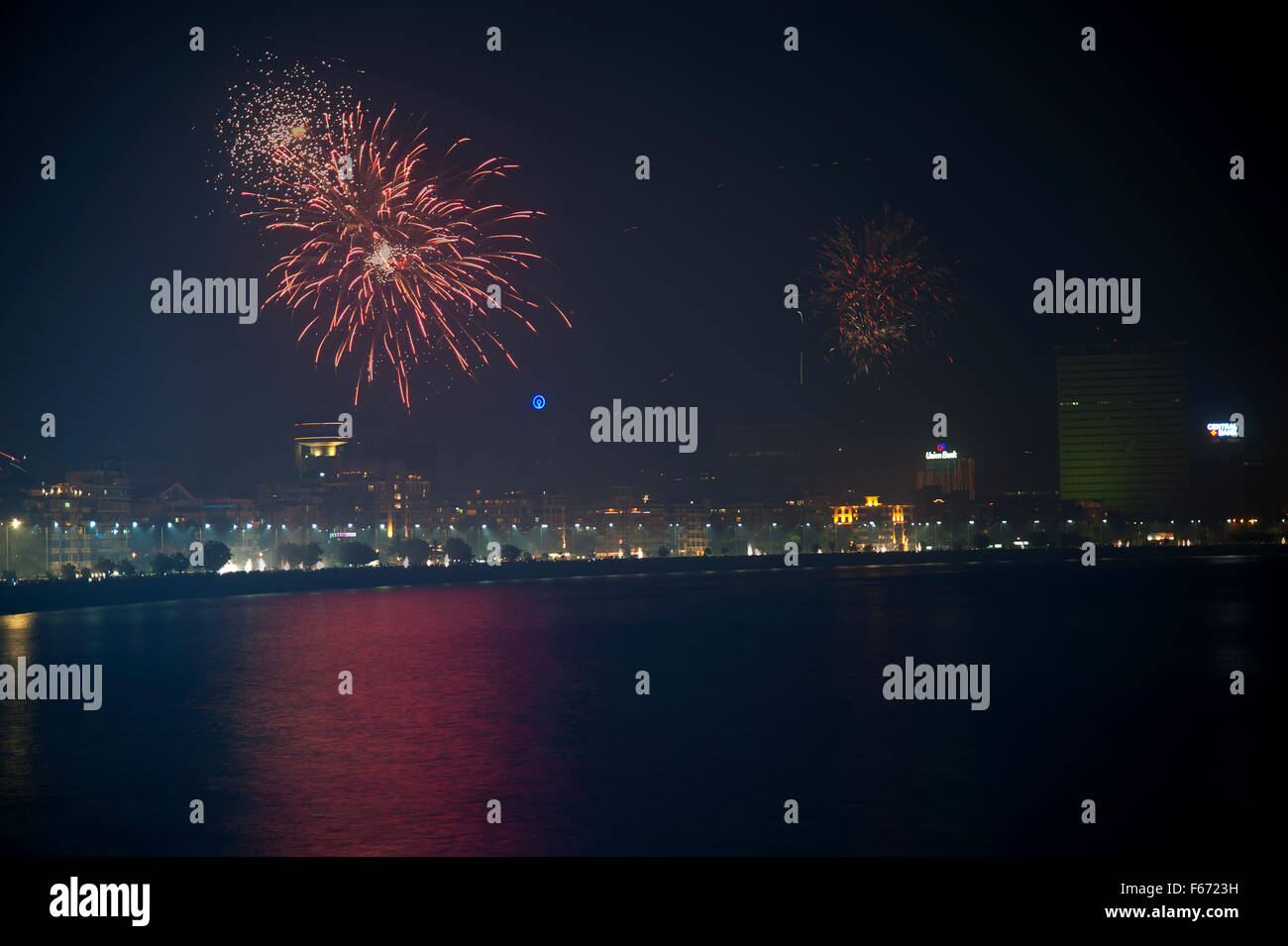 L immagine del fuoco lavora al Marine Drive è stata presa in Mumbai, India Foto Stock