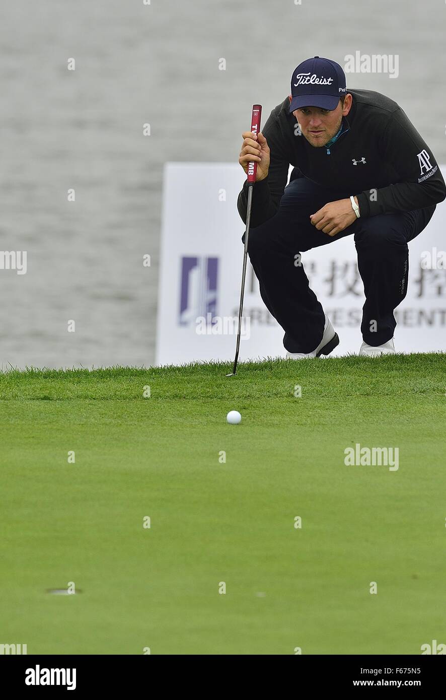 Nov. 13, 2015 - Shanghai, Repubblica Popolare Cinese - professional golfer BERND WIESBERGER dell'Austria durante la BMW Masters il giorno 2 presso il lago Malaren Golf Club a Shanghai. © Marcio Machado/ZUMA filo/Alamy Live News Foto Stock