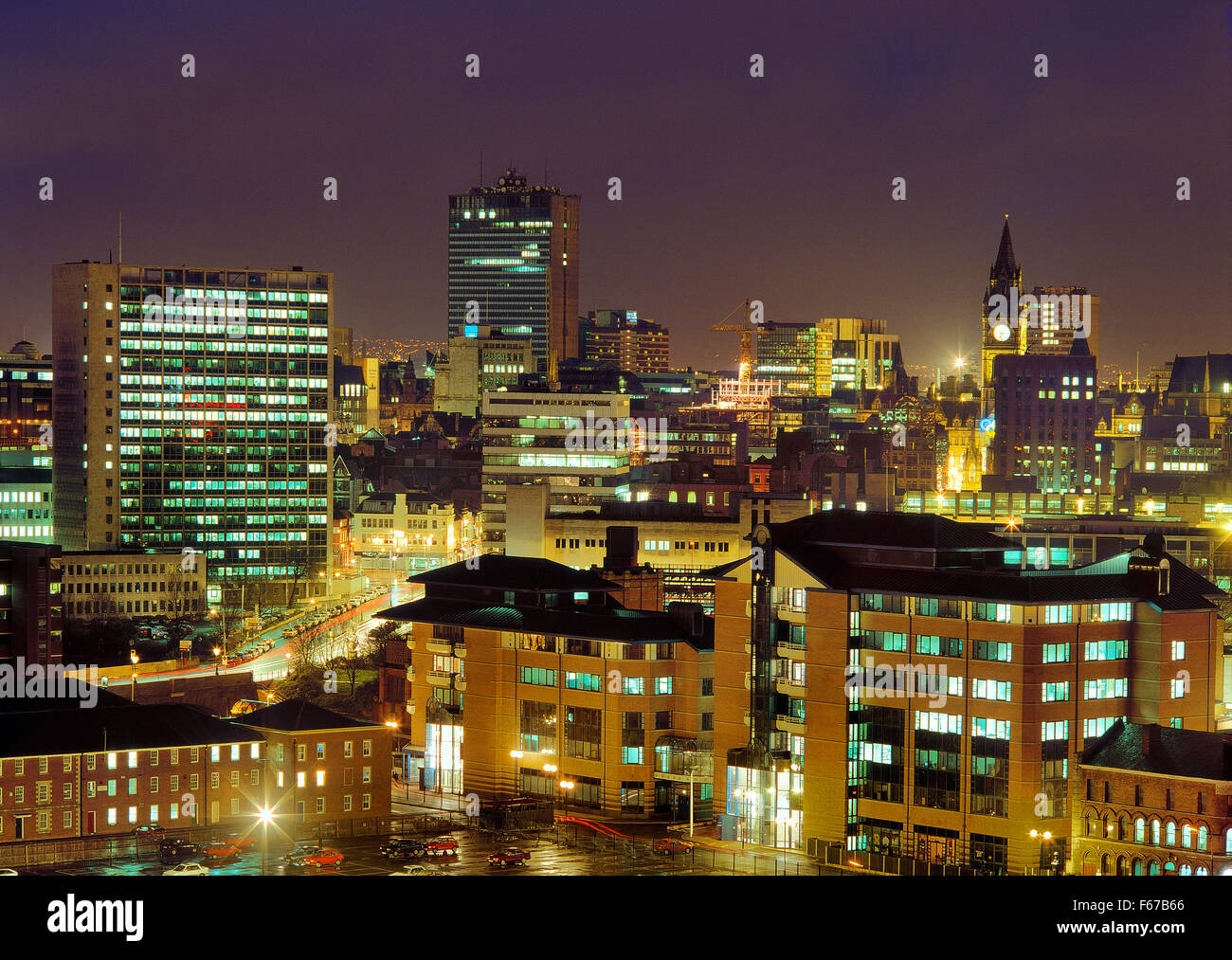 1995 skyline del centro di Manchester, Greater Manchester, Inghilterra. Una visuale più ampia può essere vista sull'immagine rif.: B8G2YE Foto Stock