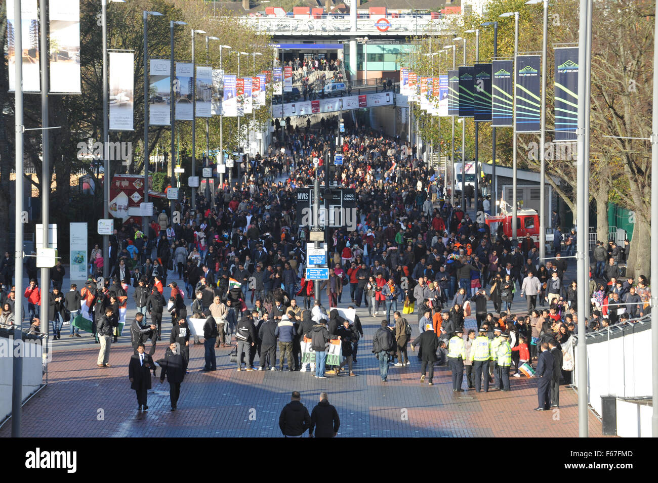 Lo stadio di Wembley, Londra, Regno Unito. Il 13 novembre 2015. Le proteste contro il Premier indiano, Narendra Modi evento a Wembley Foto Stock