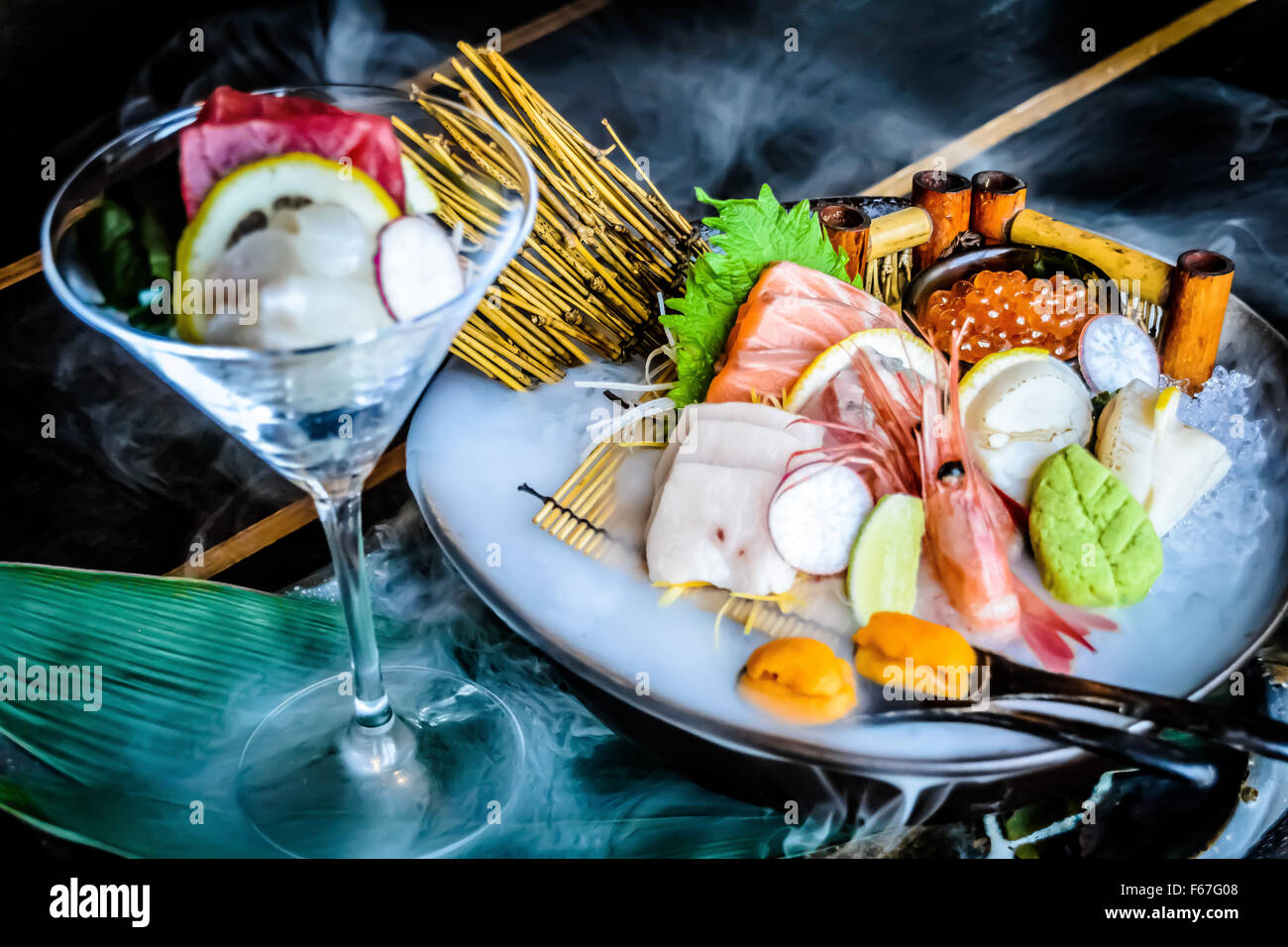 Sashimi Moriawase Chef's scelte di 3 tipi di sashimi Foto Stock