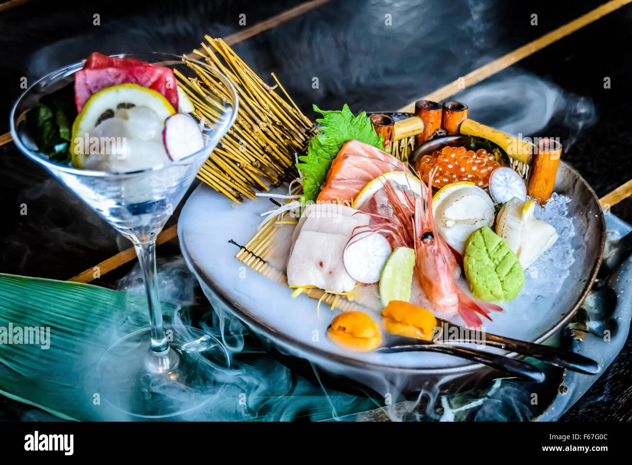 Sashimi Moriawase Chef's scelte di 3 tipi di sashimi Foto Stock