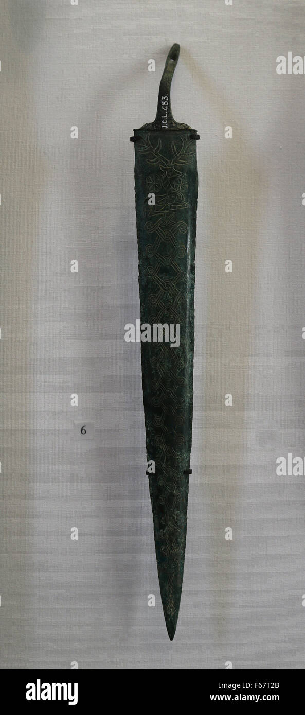 I bronzi del Luristan. Lama di pugnale seta e adornata con intreccio e cervi. Bronzo. Il ferro II, IX secolo A.C. Il museo del Louvre. Foto Stock