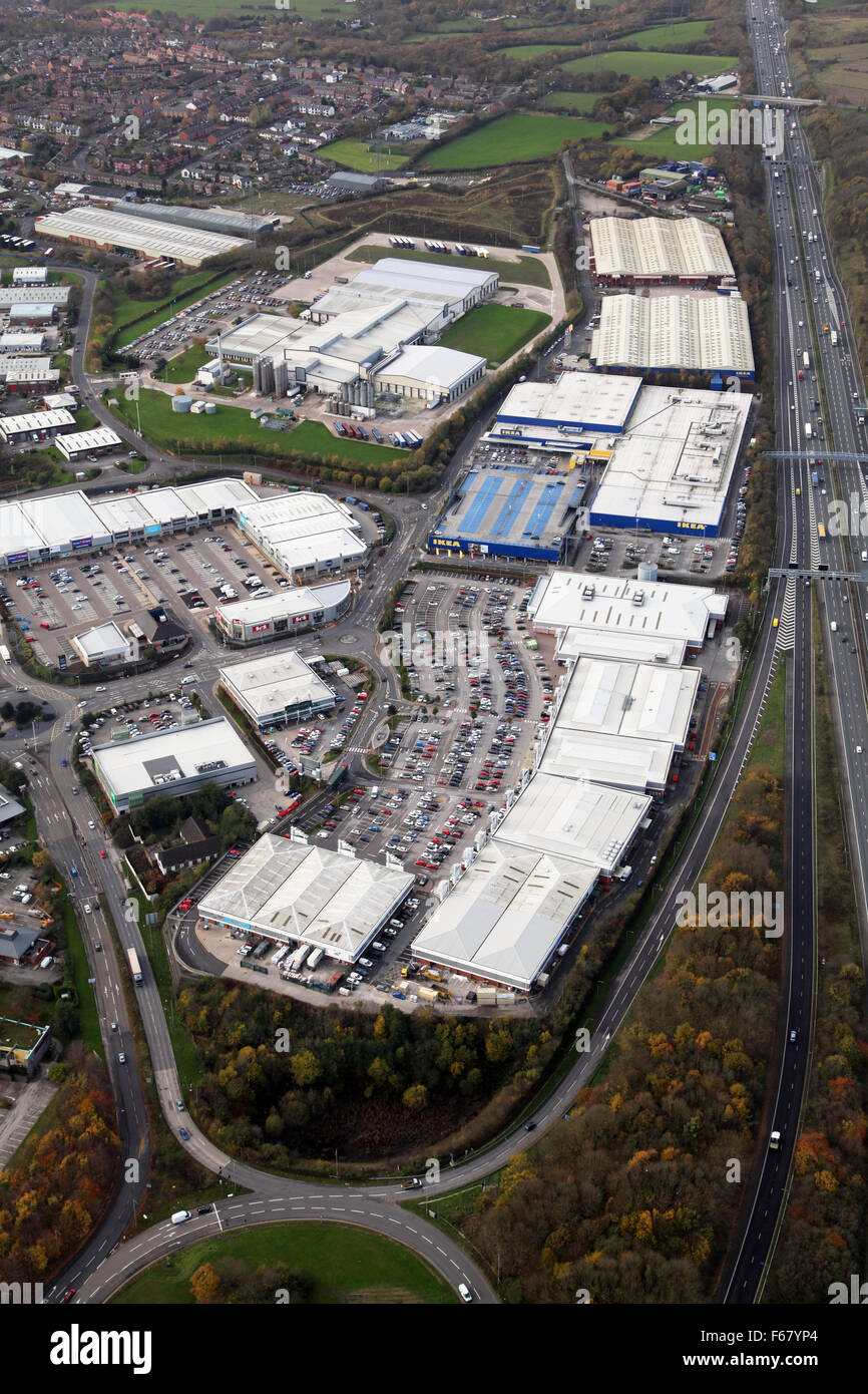 Vista aerea del Birstall Shopping Park, West Yorkshire, Regno Unito Foto Stock