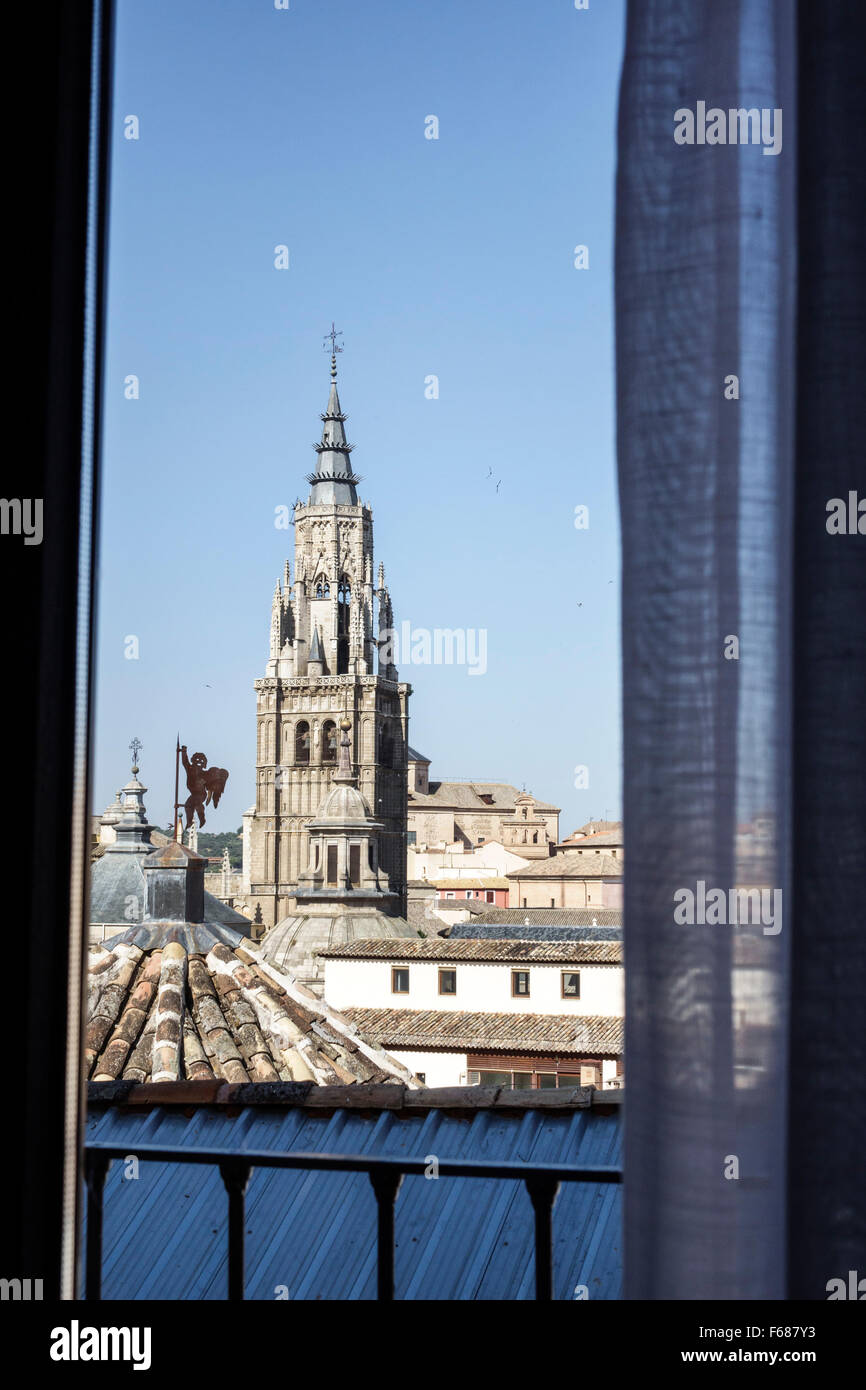 Toledo Spagna,Europa,Spagnolo,Sito Patrimonio Mondiale dell'Umanita' Ispanico,centro storico,tetti,campanile,campanile,Cattedrale Primate di Santa Maria di Toledo,Catedra Foto Stock