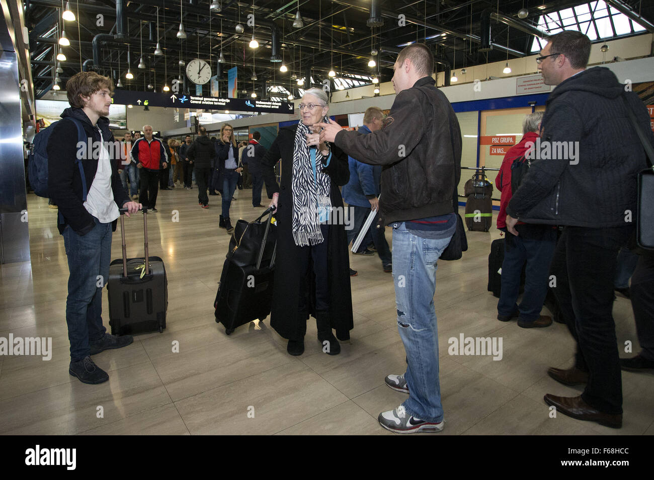 Attrice Vanessa Redgrave arriva a Zagabria aeroporto internazionale con: Vanessa Redgrave dove: Zagabria, Croazia quando: 14 Ott 2015 Foto Stock