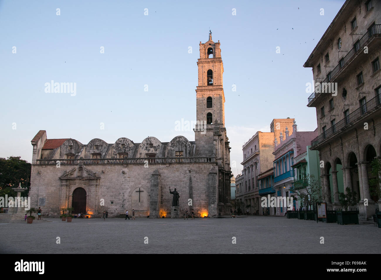 Chiesa e convento di San Francesco di Assisi nella Vecchia Havana, Cuba. Foto Stock