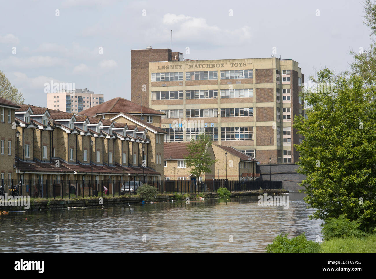 Fabbrica di giocattoli Lesney Matchbox a Hackney vicino a Hackney Marshes in Londra Est famosa per i suoi modelli di auto e giocattoli Foto Stock