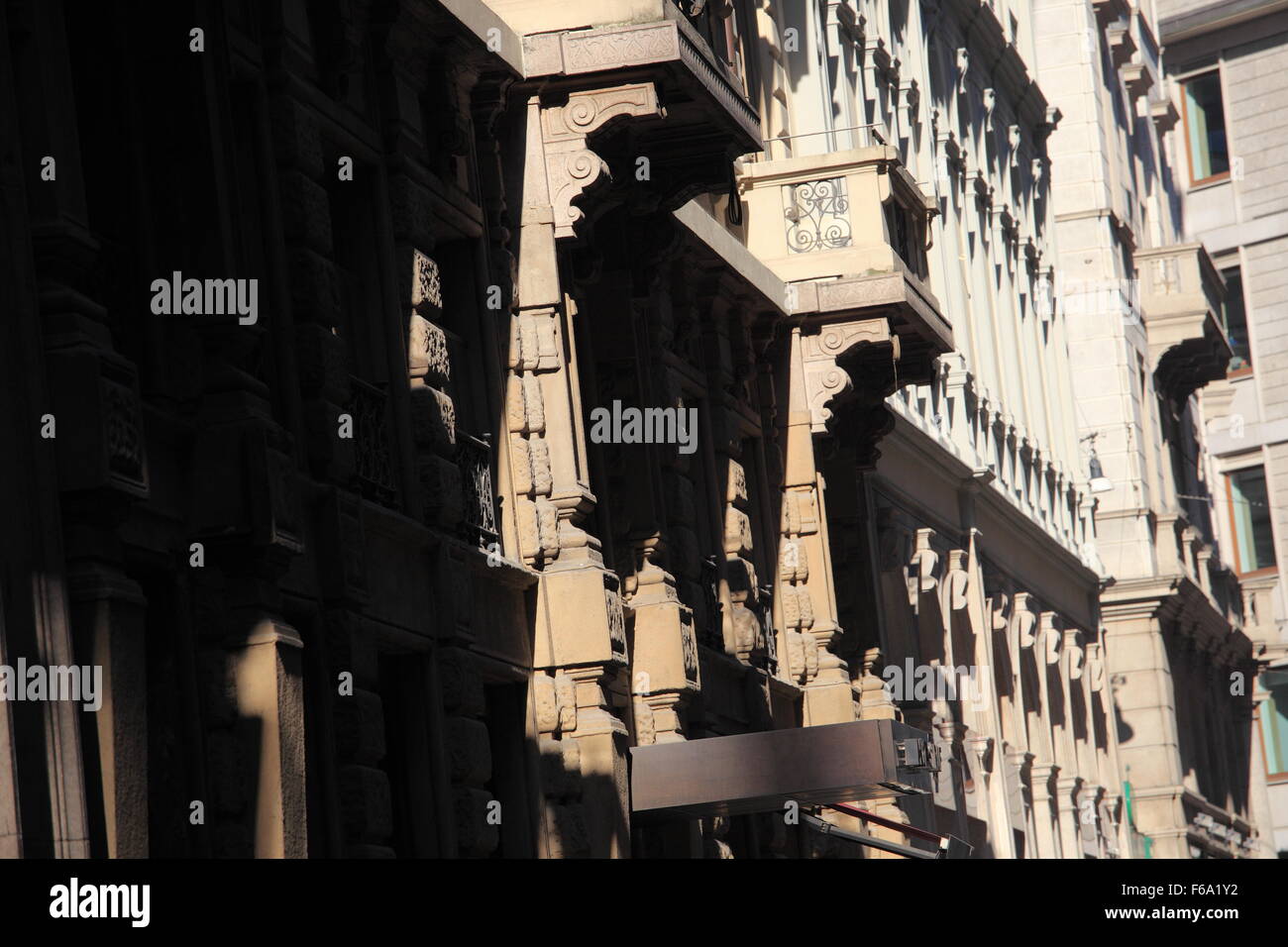 Via Milano Foto Stock