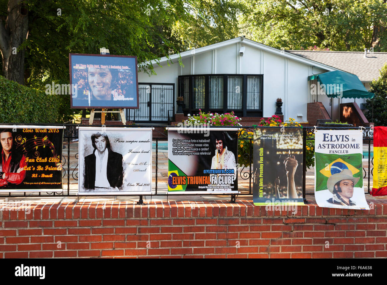 Omaggi a Elvis Presley, Graceland, Memphis, Tennessee, Stati Uniti d'America Foto Stock