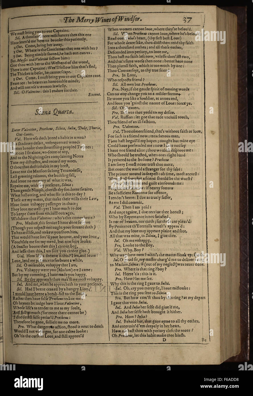 Questa pagina del primo Folio presenta *i due signori di Verona*, una delle prime commedie di Shakespeare. È un testo importante per comprendere lo sviluppo di Shakespeare come drammaturgo e la sua esplorazione dell'amicizia e del tradimento. Foto Stock