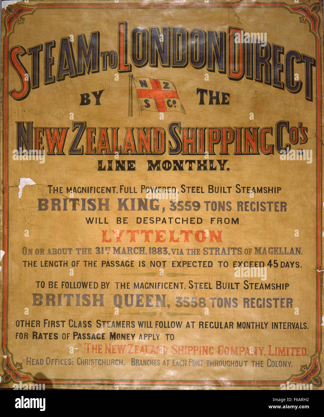 Questa pubblicità storica della New Zealand Shipping Company promuove i servizi diretti di vaporetto a Londra, evidenziando la rotta transoceanica della compagnia e la comodità dei viaggi in mare durante i primi anni del XX secolo. Foto Stock