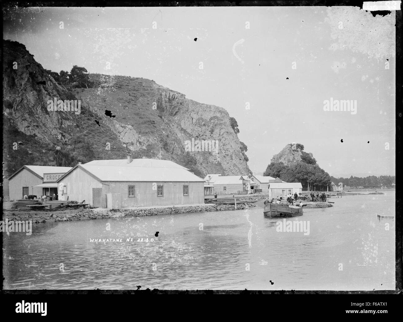 Una vista panoramica di *Whakatane*, una città costiera in nuova Zelanda, conosciuta per le sue belle spiagge, il paesaggio vulcanico e la ricca cultura Maori. Foto Stock