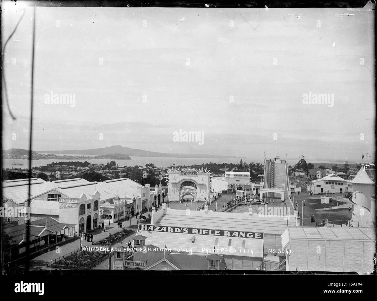 Vista del paese delle meraviglie da Exhibition Tower, Esposizioni Auckland Auckland Domain Foto Stock