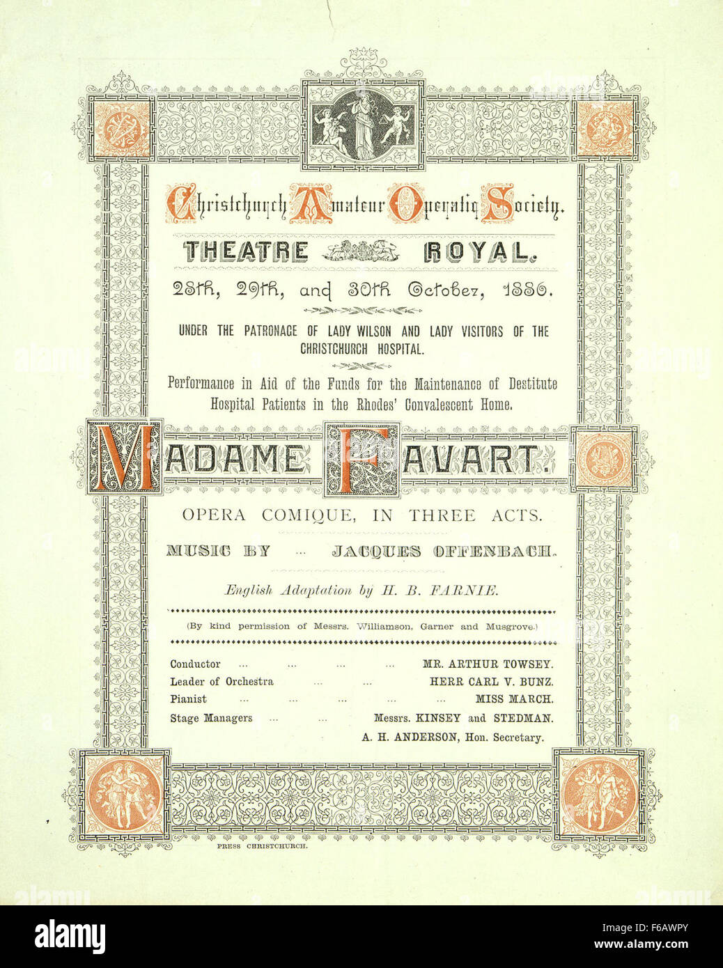 La rappresentazione della Christchurch Amateur Operatic Society al Theatre Royal, che presenta il loro impegno per il teatro musicale e la conservazione della tradizione teatrale nella comunità. Foto Stock