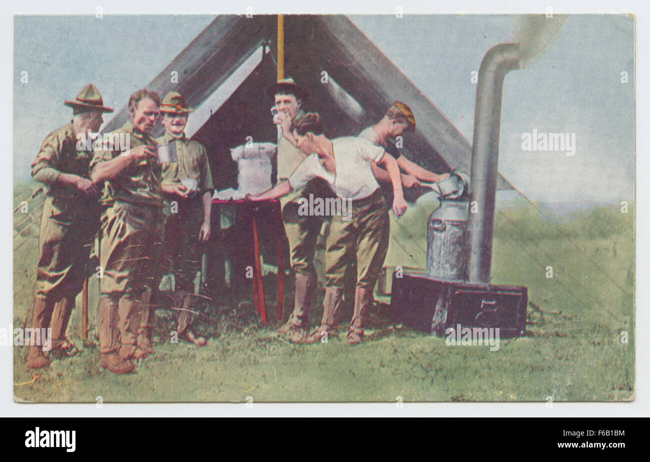 [Sei soldati intorno a cuocere tenda] Foto Stock