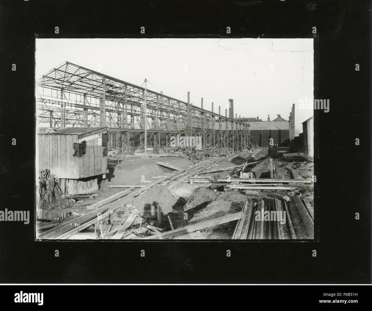 Il 7 gennaio 1919 è iniziata la costruzione del Reyrolle Science and Industry Building a Hebburn, Tyne & Wear, dopo la prima guerra mondiale. L'edificio sarebbe diventato un punto di riferimento nello sviluppo industriale, riflettendo il boom post-bellico dell'industria britannica. Foto Stock