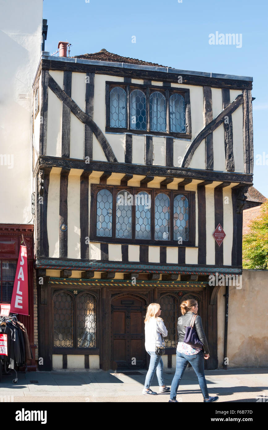 Storico edificio con travi di legno, il King's Mile, Palace Street, Canterbury, nel Kent, England, Regno Unito Foto Stock