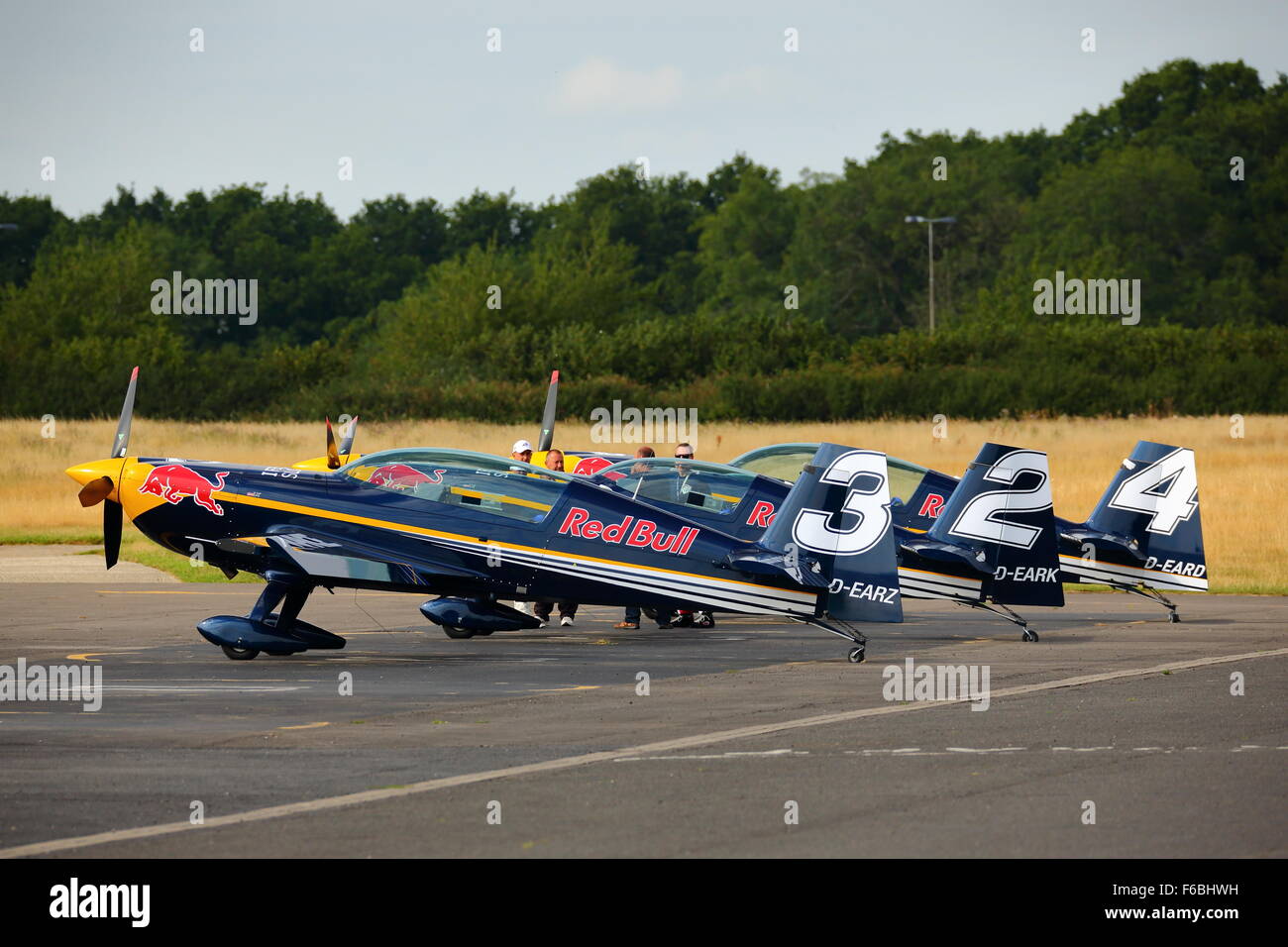 Classe Challenger 300 Extra a Wycombe Airpark preparando per la Red Bull Air Race a Ascot 2015 Foto Stock